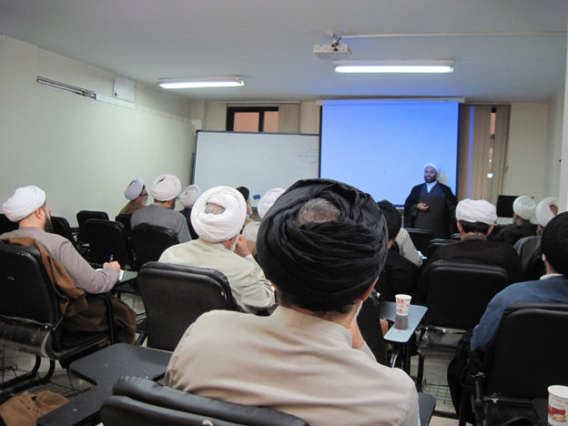 برگزاری کلاس های آموزش حضوری روحانیون و مداحان عتبات منطقه تهران 